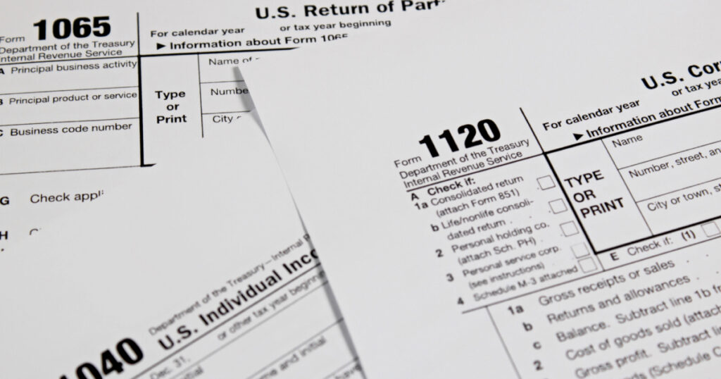 Irs Issues Ruling On Tax Filings For Same Sex Couples